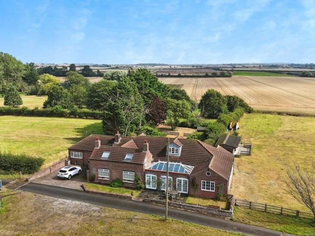 House for sale in Humbleton, Flinton