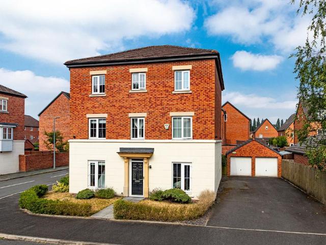 House for sale in Higher Irlam, Salford