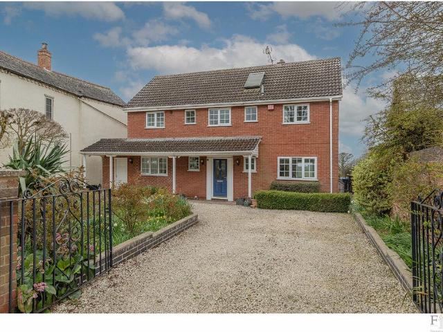 House for sale in Stanford On Avon, Leicestershire