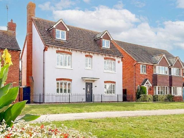 House for sale in Angmering, Arun