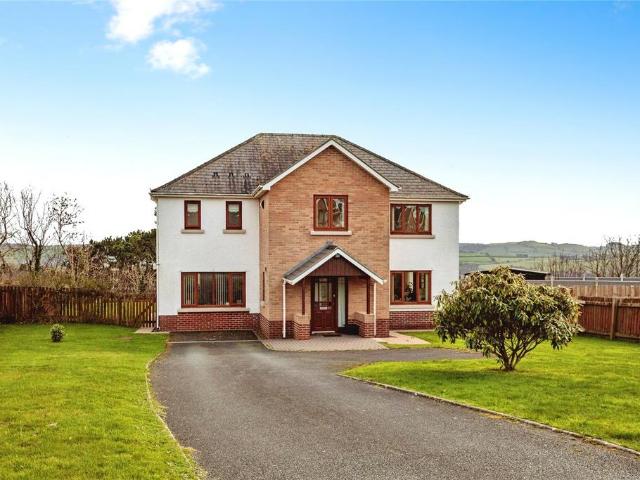 House for sale in Waun Fawr, Wales