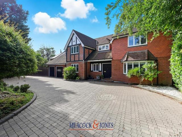 House for sale in Hutton, Navestock Side