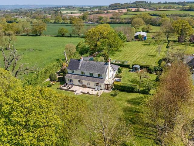 House for sale in Somerset