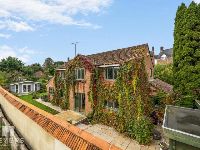 House for sale in Charminster