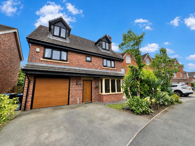 House for sale in Cabus, Lancashire