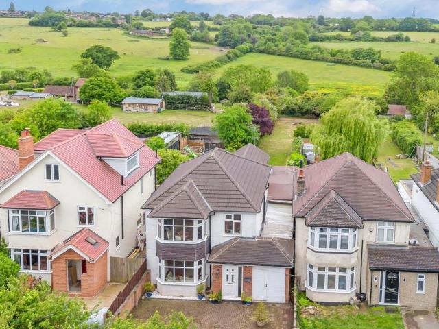 House for sale in Pouchen End, Hertfordshire