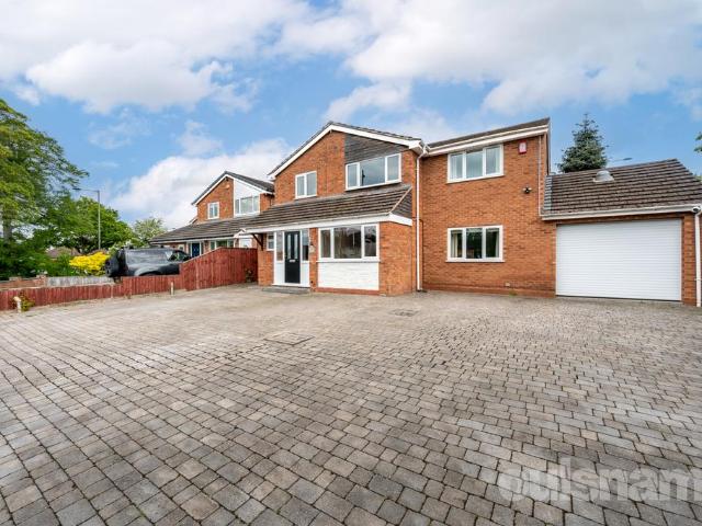 House for sale in Masefield, Turves Green