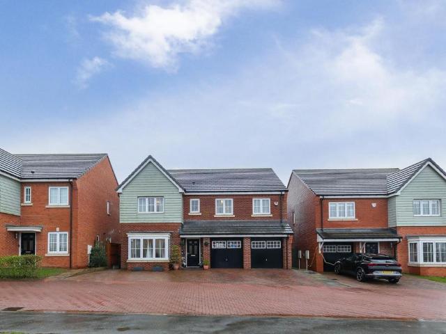 House for sale in Northumberland Park, North Tyneside