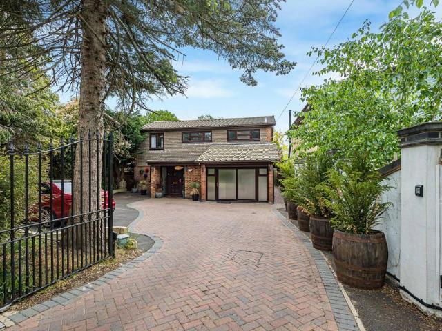 House for sale in St Paul's Cray, Greater London