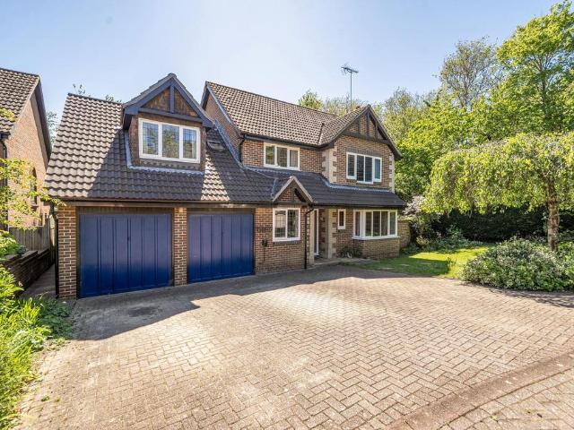 House for sale in North Horsham, Horsham