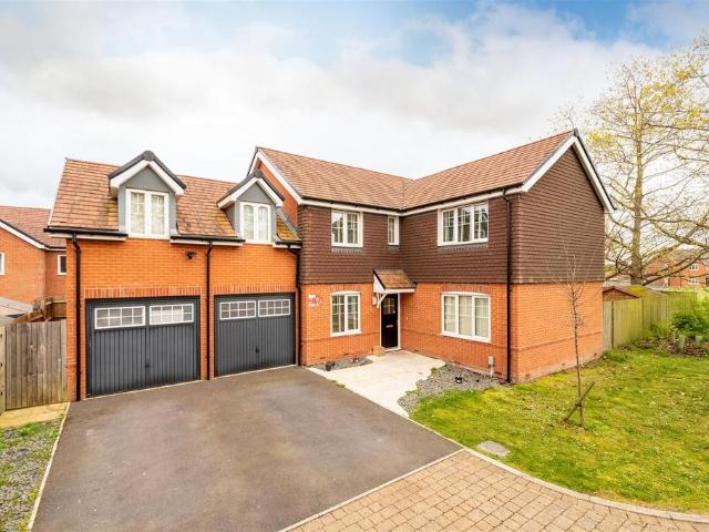 House for sale in Shinfield