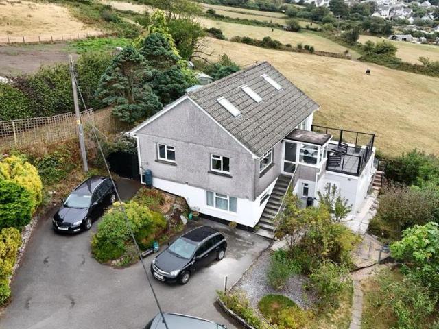 House for sale in Foxhole, Cornwall