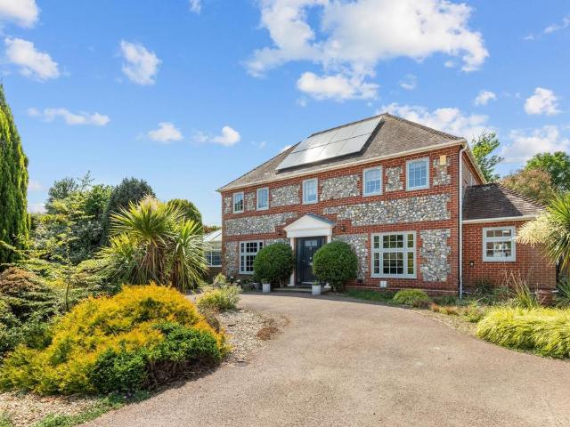 House for sale in Rustington, Clapham