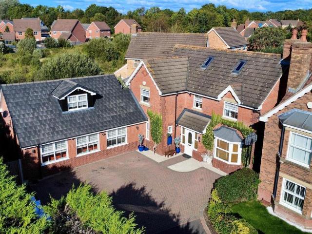 House for sale in Sutton Coldfield, West Midlands