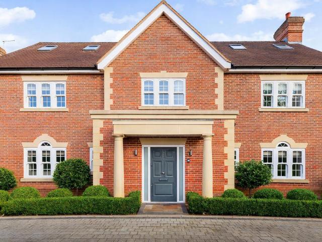 House for sale in Radlett, Hertfordshire