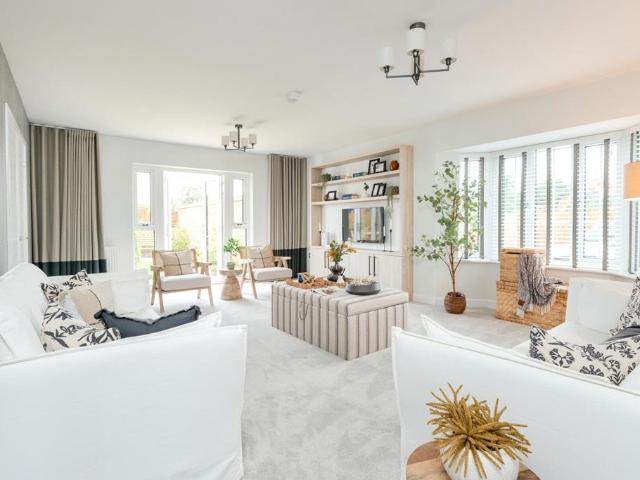 House for sale in Moulton