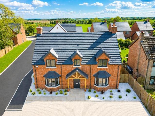 House for sale in Cross End, Thurleigh