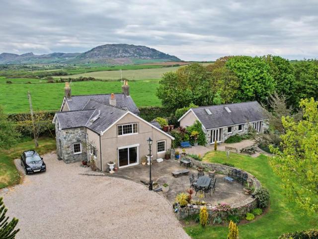 House for sale in Morfa Nefyn, Wales