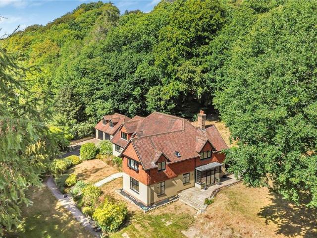 House for sale in Kingsley Green, Littlecote