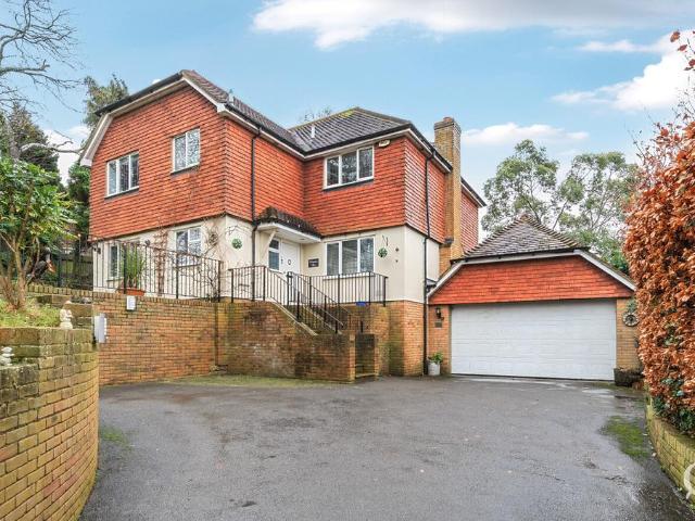House for sale in Oad Street, Kent