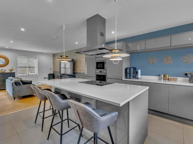 House for sale in Todmorden, West Yorkshire