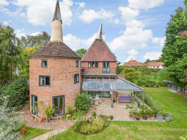 House for sale in Lamberhurst, Tunbridge Wells