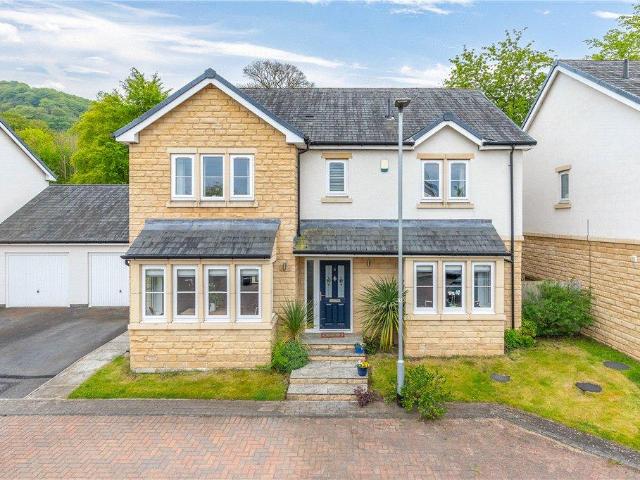 House for sale in Otley, West Yorkshire