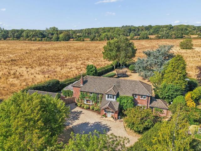 House for sale in Berrick Salome, Oxfordshire