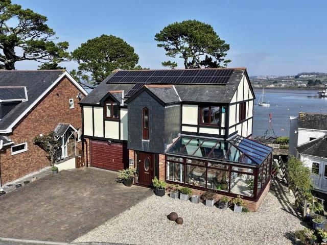 House for sale in Waterside, Saltash