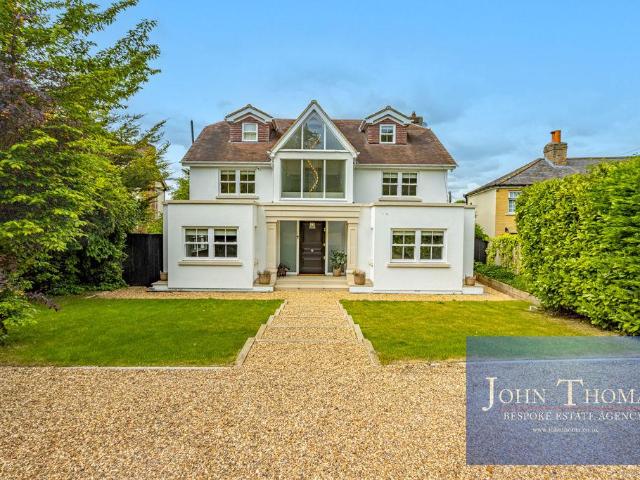 House for sale in Lambourne, Epping