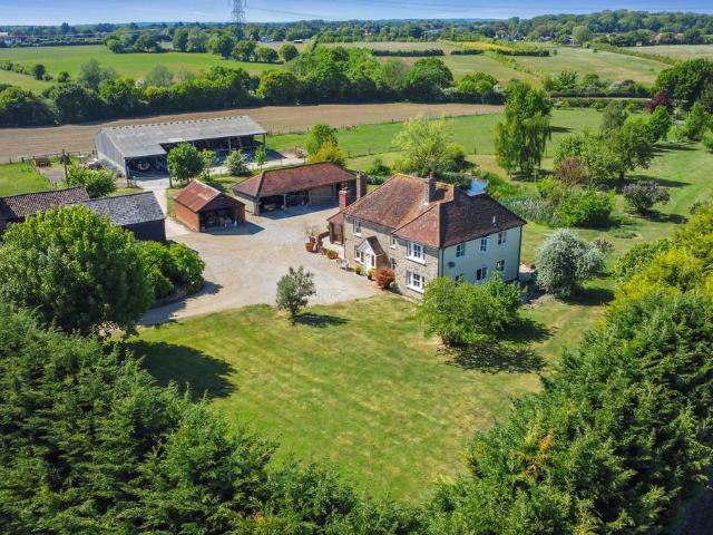 House for sale in Chipping Hill, Essex