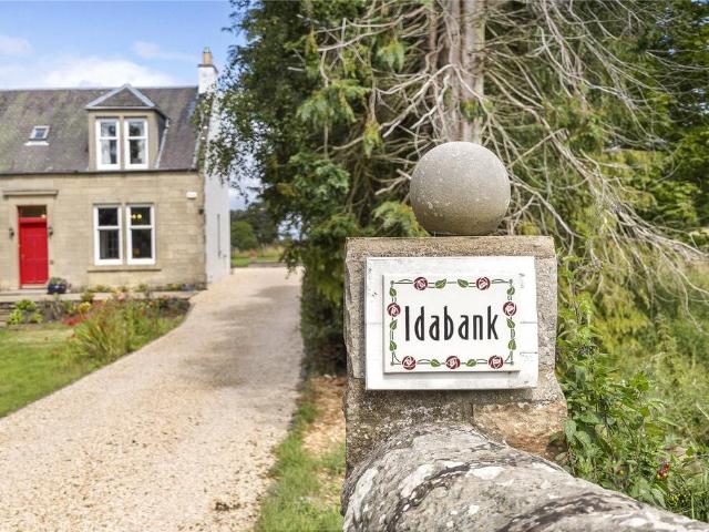 House for sale in Milton Bridge, Scotland