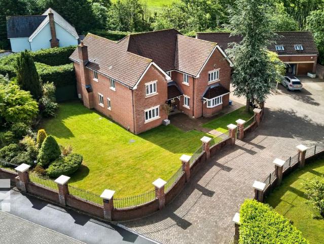 House for sale in Rhydlafar, Falcon Lodge