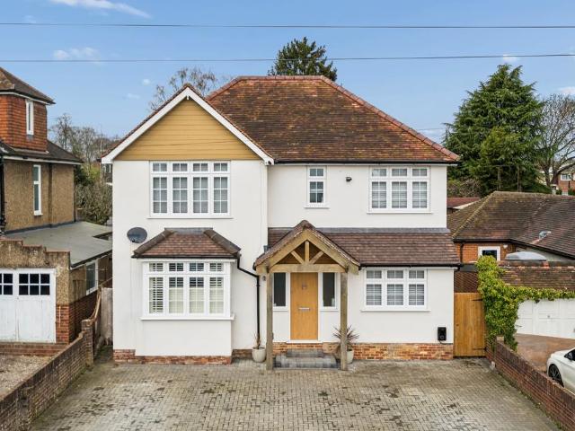 House for sale in Highway, Maidenhead