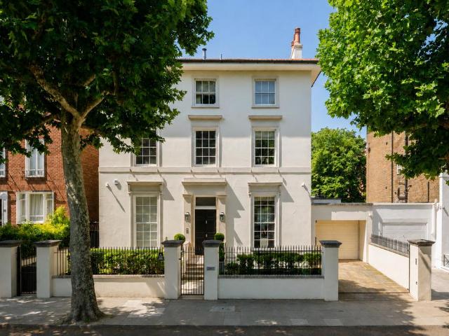 House for sale in St. John's Wood, Greater London