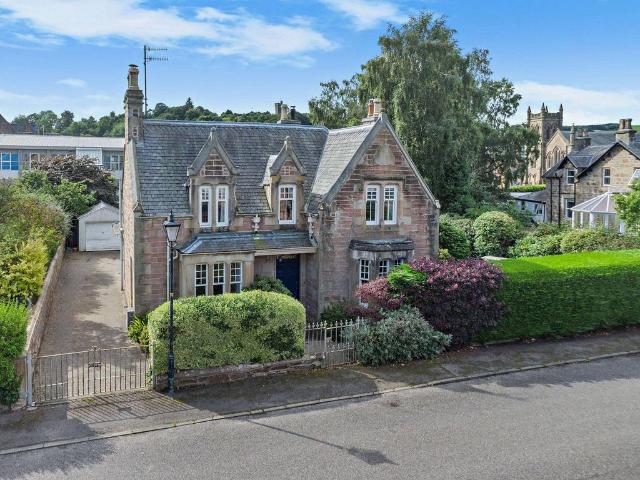 House for sale in Dingwall, Scotland