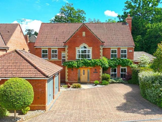 House for sale in Stanford On Avon, Leicestershire