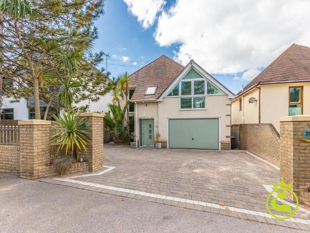 House for sale in Penn Hill, Poole