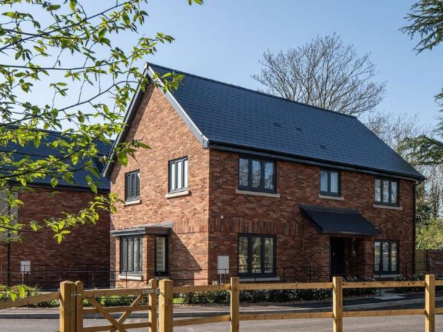 House for sale in King's Walden, Hertfordshire