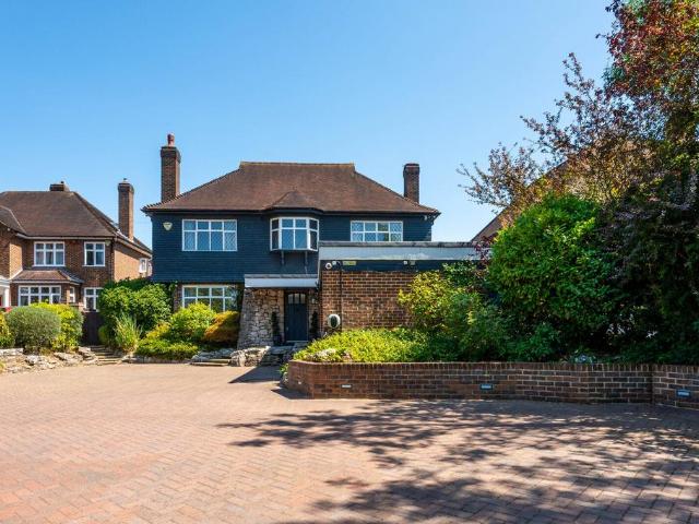 House for sale in New Malden, Greater London