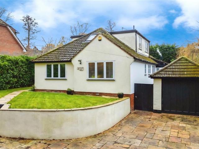 House for sale in Burghfield Common, West Berkshire