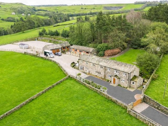 House for sale in Holme Valley, Hepworth