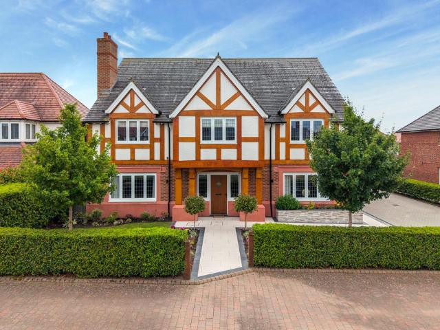 House for sale in Woodford Green, Greater Manchester