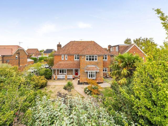 House for sale in Staplehurst, Maidstone