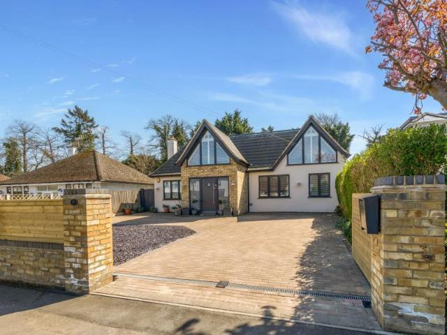 House for sale in Row Town, Surrey