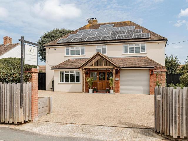 House for sale in Ash, Kent