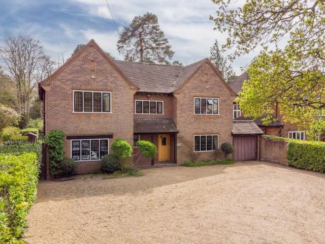 House for sale in Gerrards Cross, Denham