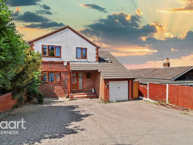 House for sale in Minster-on-Sea, Oad Street