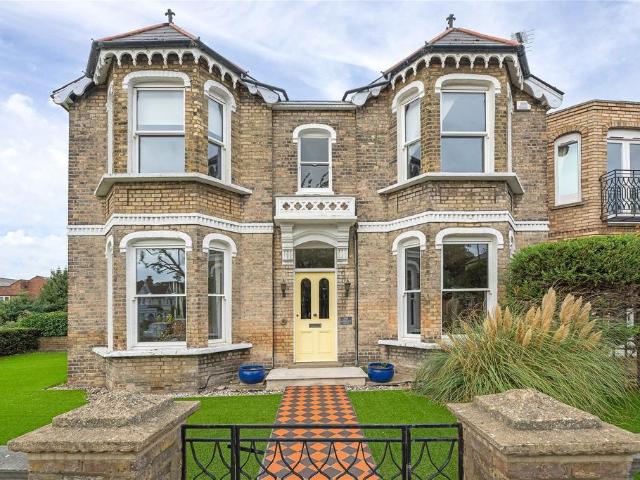 House for sale in Strand-on-the-Green, Greater London