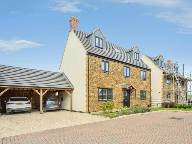 House for sale in Byfield